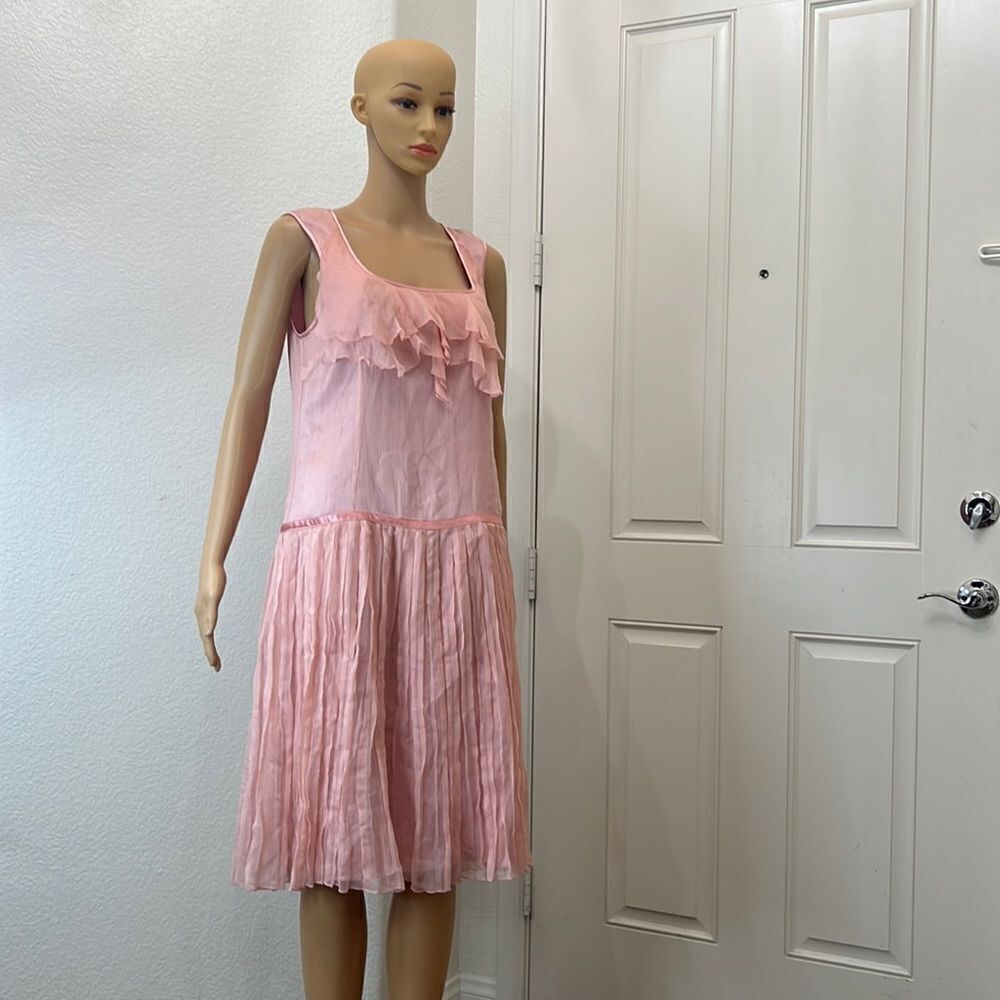 WDNY Dress 💯 Silk Size 10 Square Neck Sleeveless Sheer Pleated Lined Pink Peach